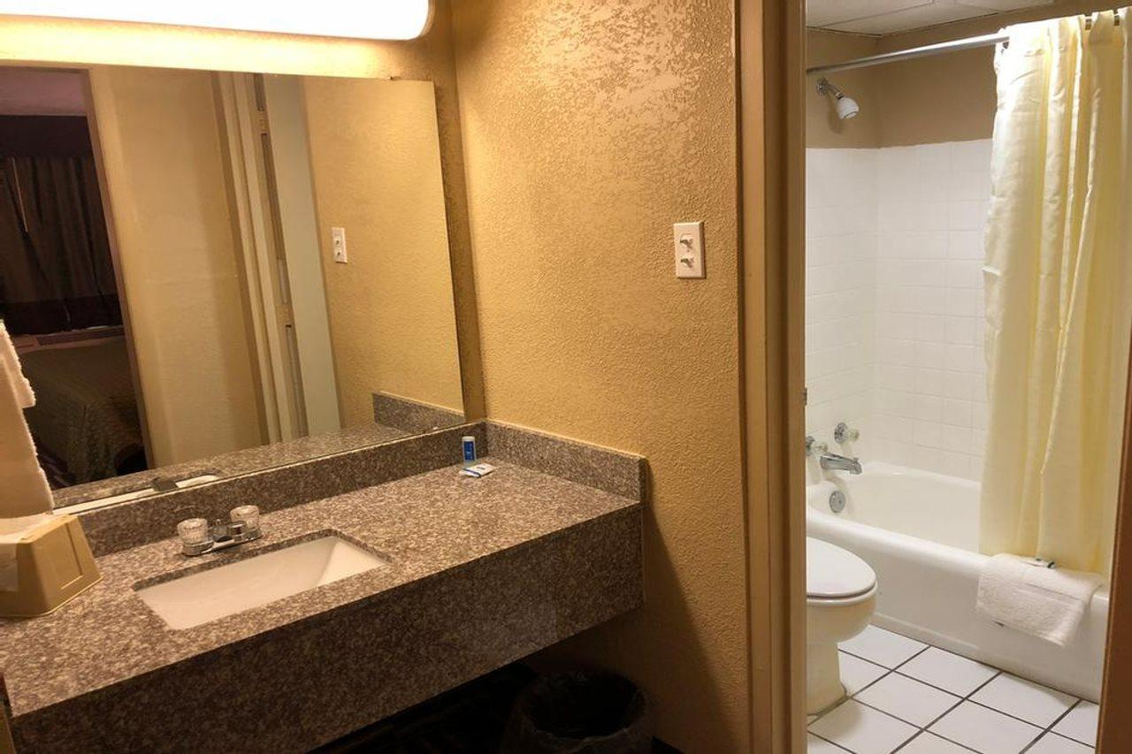 Travel Inn Bristol Near State Street מראה חיצוני תמונה